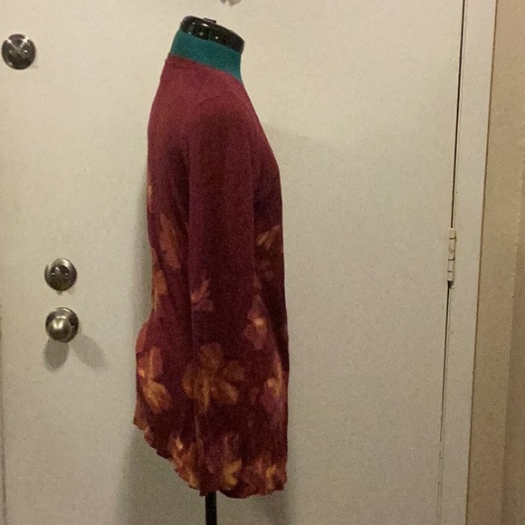 Simply Vera Vera Wang Med, lightweight button-up cardigan long sleeves Maroon - Picture 4 of 6